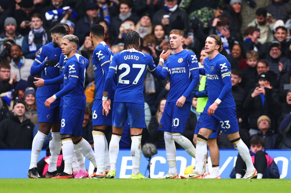 湖人詹姆斯关键时刻命中绝杀