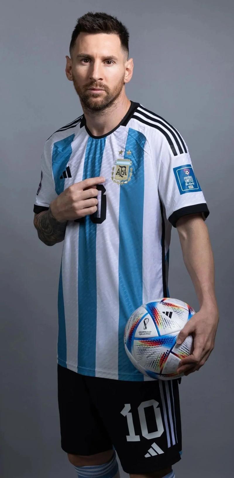 东体：男篮惨败会影响男足；邵佳一带队要改造思想和精神面貌