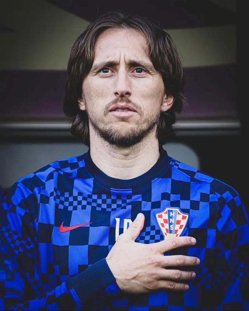 米体：尤里奇帅位岌岌可危，帕拉迪诺、莫塔和曼奇尼是候选者