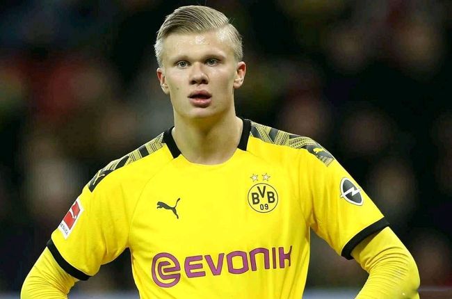 内马尔闪击打破3个多月进球荒，进球后兴奋尬舞庆祝（内马尔闪电破门终结三个多月的进球荒，随后兴奋热舞庆祝）